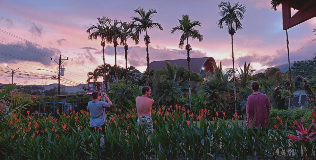 Arenal Backpackers Resort La Fortuna Buitenkant foto